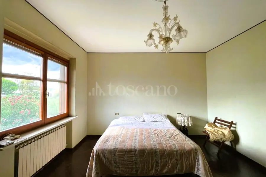 Villa in vendita di 305 mq a €650.000 (rif. 12/2025)