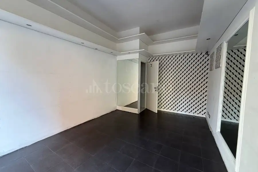 Negozio in vendita di 30 mq a €195.000 (rif. 27/2026)