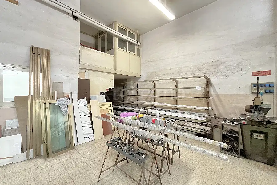 Laboratorio in vendita di 195 mq a €149.000 (rif. 2/2025)