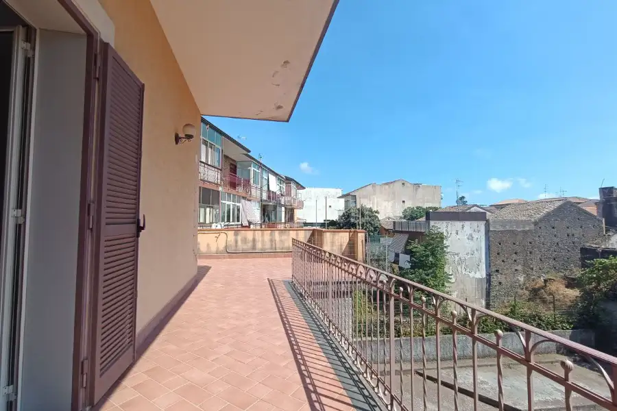 Ufficio in affitto di 110 mq a €800 (rif. 93/2025)