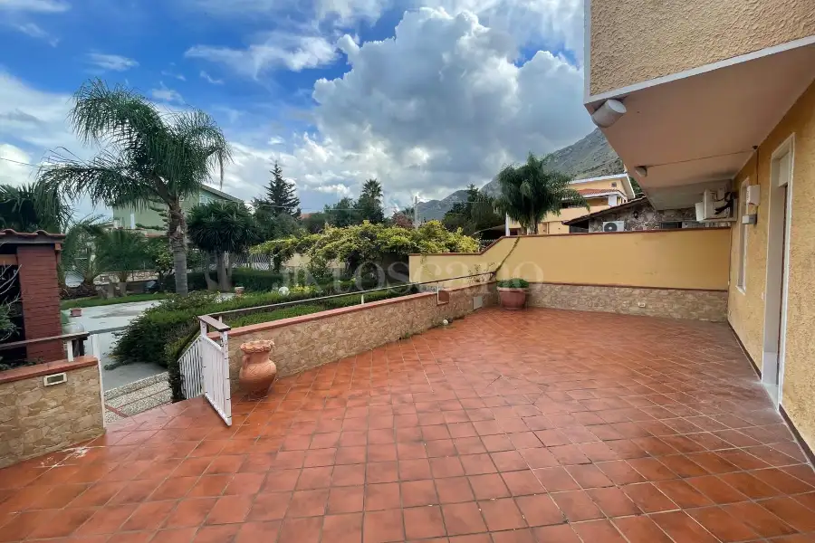 Villa Bifamiliare in vendita di 148 mq a €159.000 (rif. 32/2026)