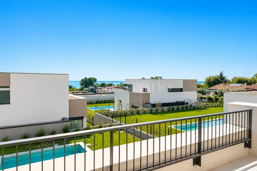 Villa in vendita di 292 mq a €1.590.000 (rif. 12/2025)