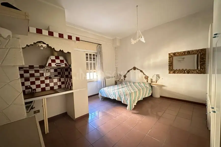 Palazzo in affitto di 500 mq a €5.800 (rif. 216/2025)