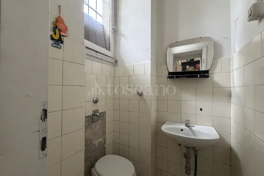 Negozio in vendita di 90 mq a €249.000 (rif. 35/2026)