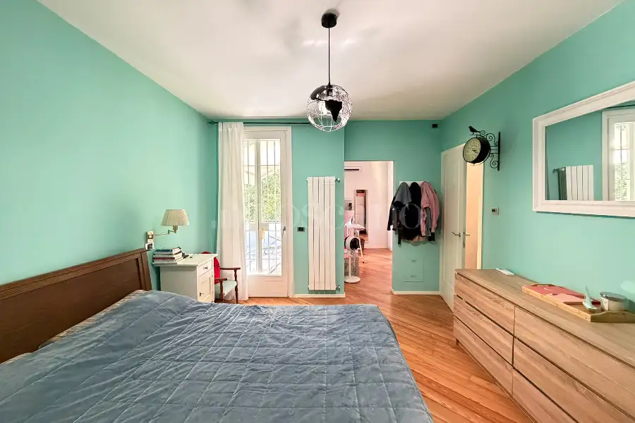 Casa Indipendente in vendita di 200 mq a €570.000 (rif. 32/2026)