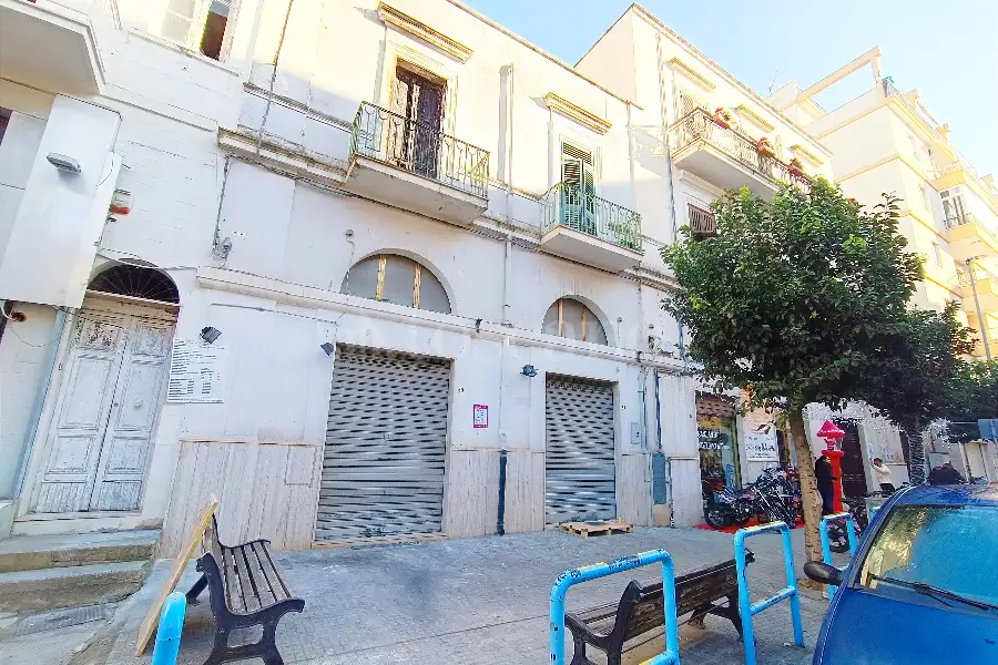 Negozio in vendita di 170 mq a €98.000 (rif. 87/2024)