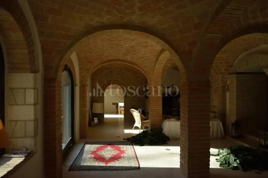 Villa in vendita di 550 mq a €600.000 (rif. 20/2024)