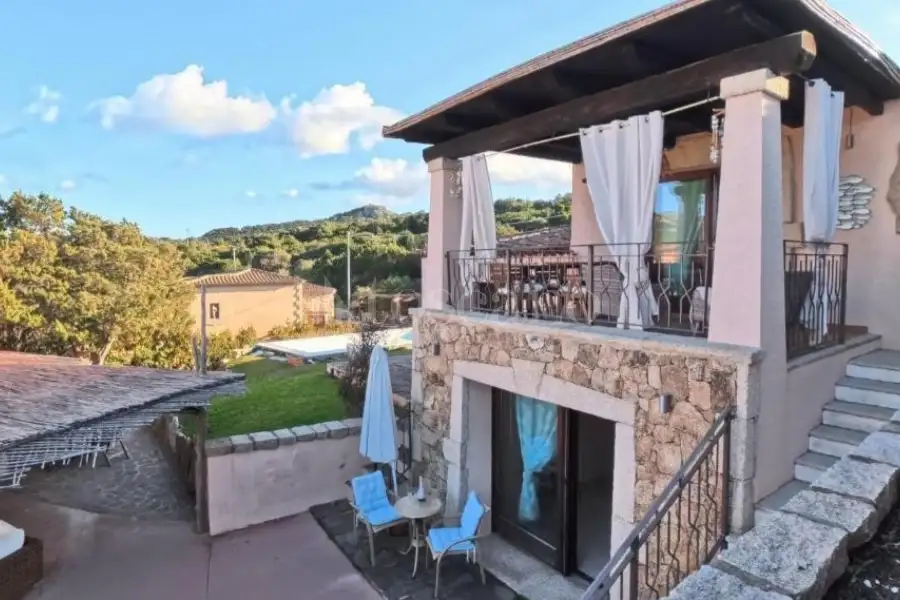 Villino a Schiera in vendita di 107 mq a €860.000 (rif. 24/2026)