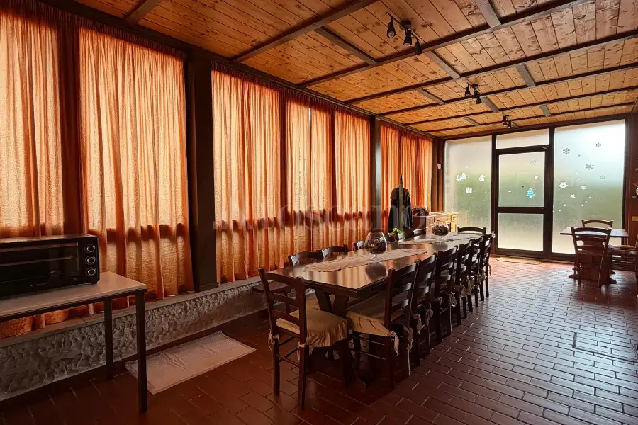Casa in vendita di 290 mq a €849.000 (rif. 23/2026)