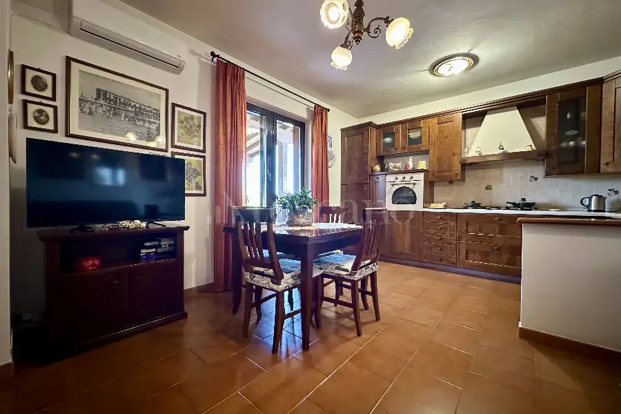 Villa Bifamiliare in vendita di 175 mq a €379.000 (rif. 67/2026)