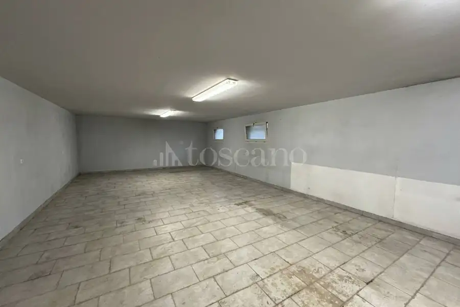 Villa in vendita di 230 mq a €950.000 (rif. 17/2026)