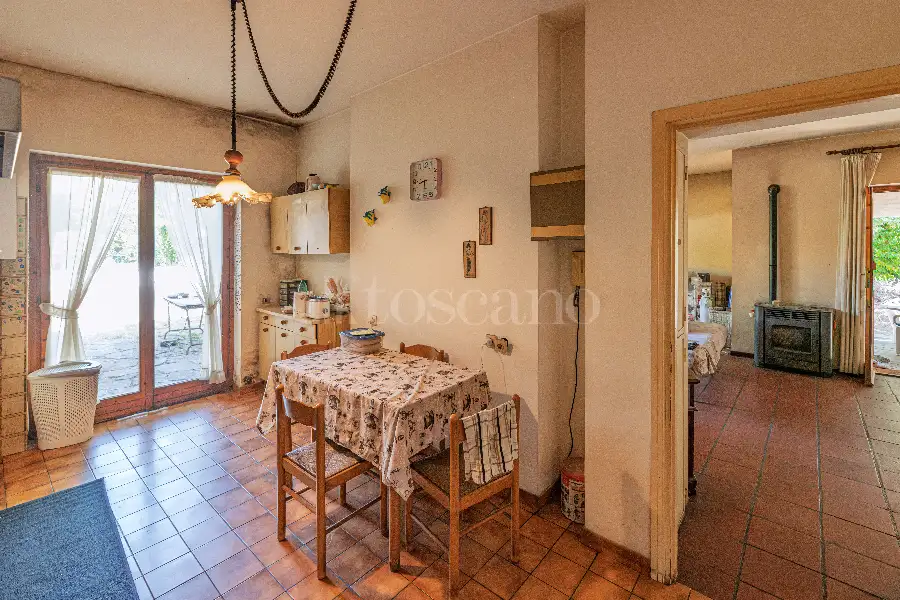 Villa Bifamiliare in vendita di 270 mq a €390.000 (rif. 15/2026)