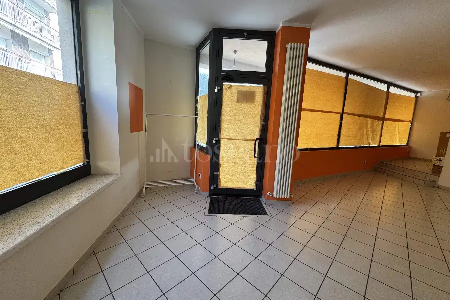 Negozio in vendita di 60 mq a €127.000 (rif. 12/2025)
