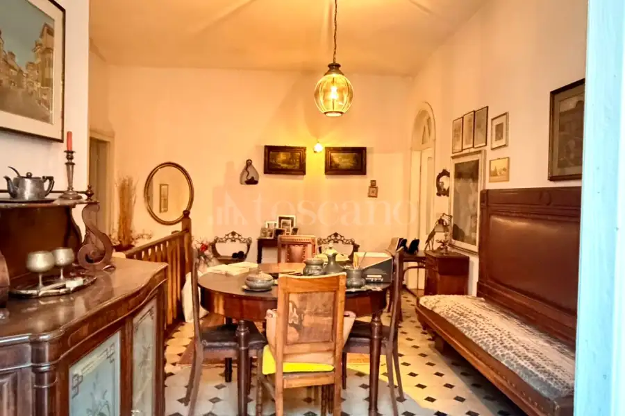 Casa Indipendente in vendita di 149 mq a €750.000 (rif. 3/2026)