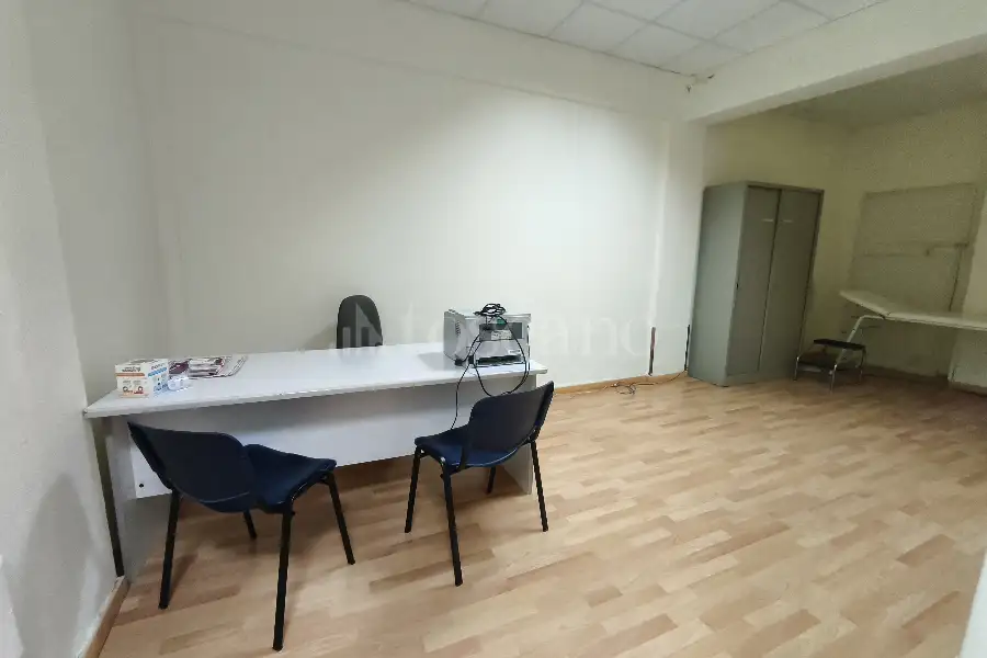Ufficio in vendita di 272 mq a €340.000 (rif. 24/2026)