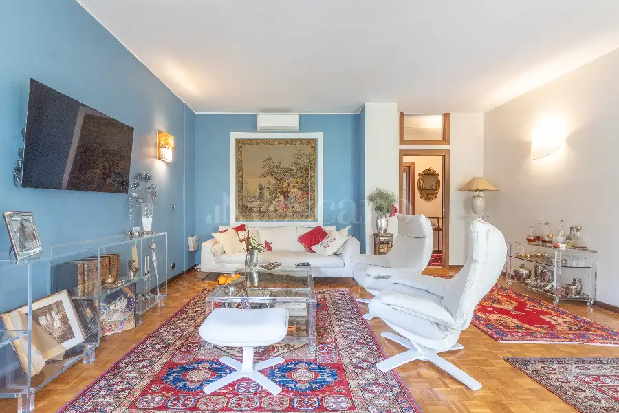 Casa in vendita di 205 mq a €1.875.000 (rif. 20/2026)