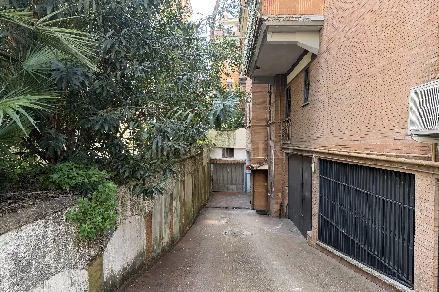Attico in vendita di 250 mq a €990.000 (rif. 6/2026)