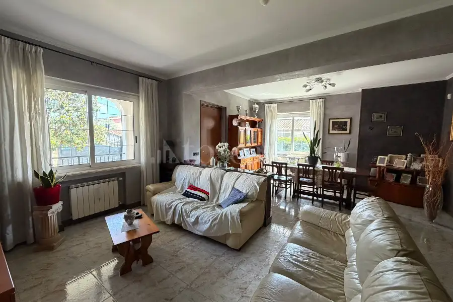 Villa Bifamiliare in vendita di 310 mq a €535.000 (rif. 28/2026)