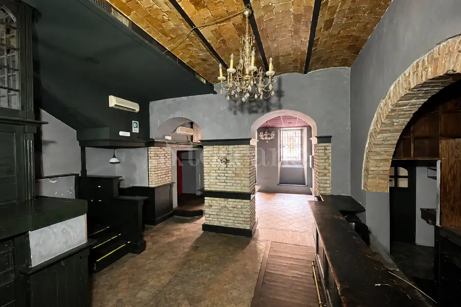 Negozio in vendita di 106 mq a €340.000 (rif. 18/2026)