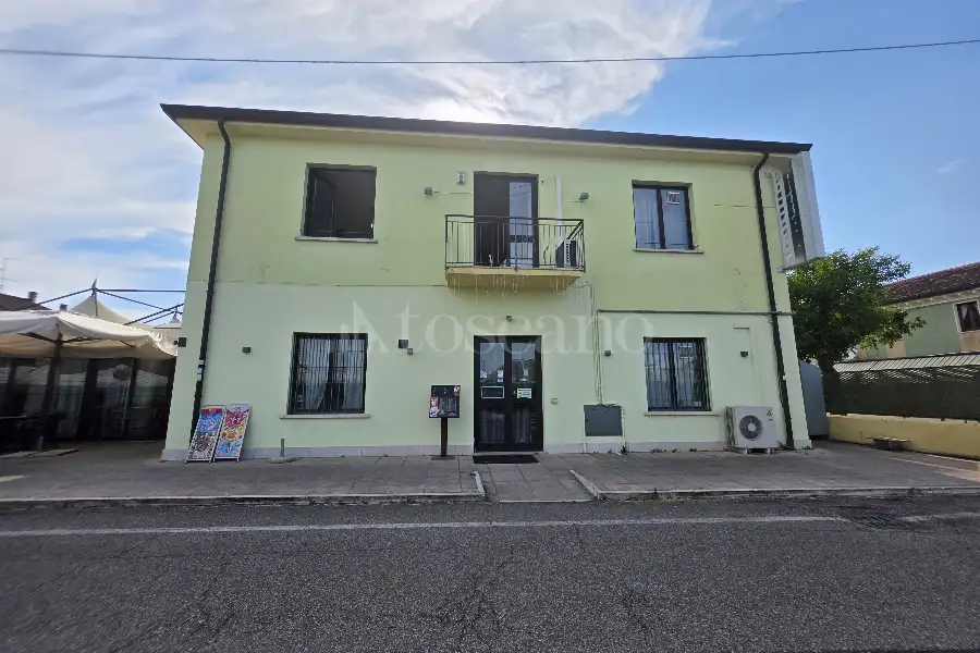 Attività Commerciale in vendita di 314 mq a €385.000 (rif. 15/2025)