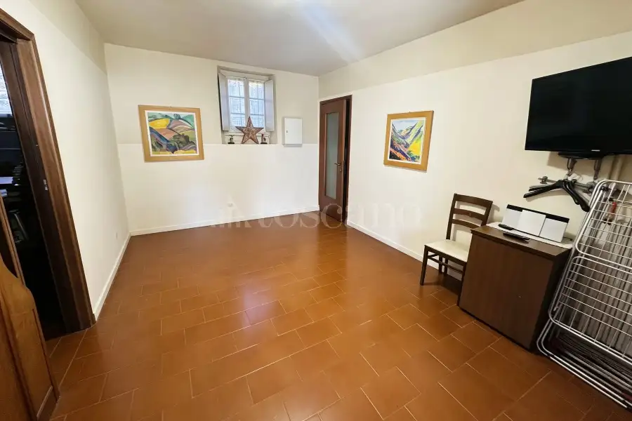 Casa in vendita di 198 mq a €115.000 (rif. 37/2026)