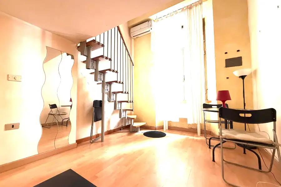 Casa in affitto di 40 mq a €900 (rif. 33/2026)