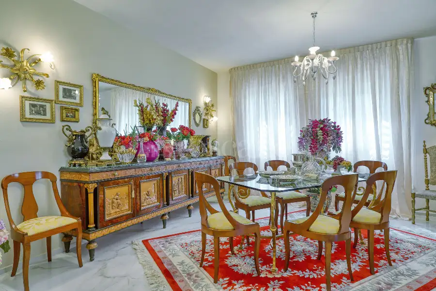 Villa in vendita di 320 mq a €3.300.000 (rif. 10/2026)