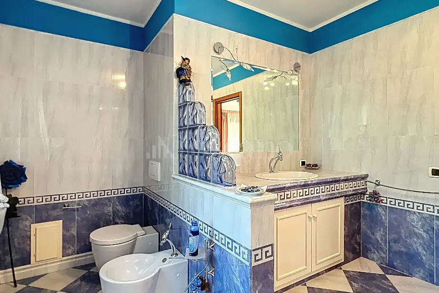 Casa Indipendente in vendita di 330 mq a €590.000 (rif. 82/2025)