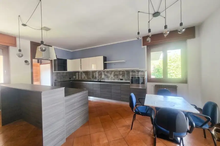 Attico in vendita di 314 mq a €490.000 (rif. 69/2026)