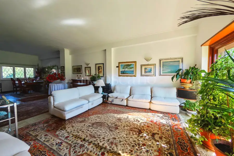 Villino a Schiera in vendita di 300 mq a €565.000 (rif. 28/2025)