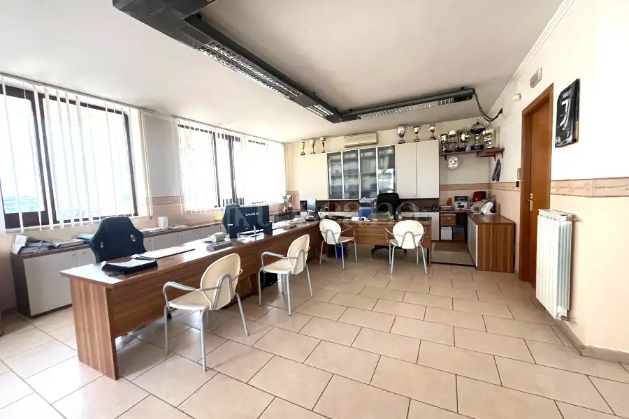 Capannone in vendita di 1.200 mq trattativa riservata (rif. 20/2026)