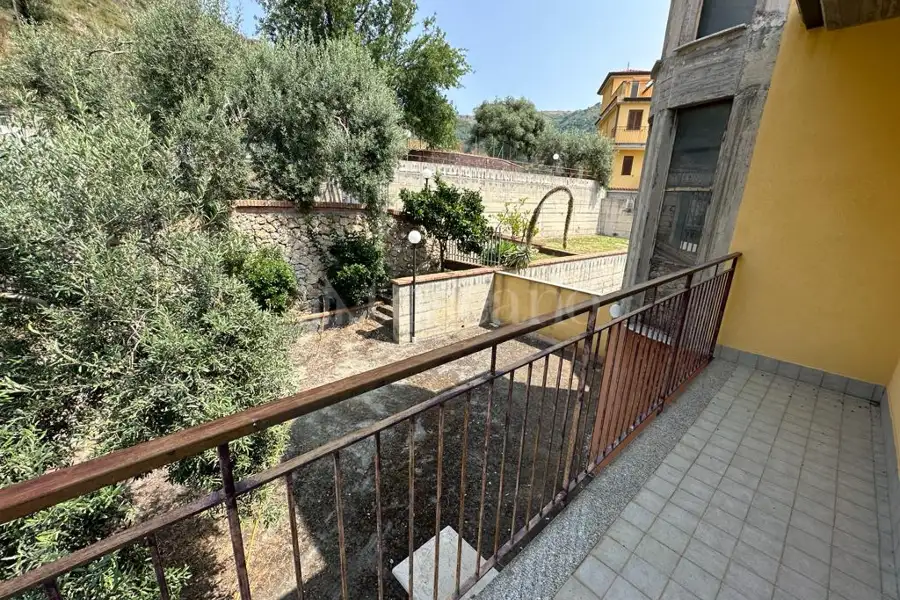 Villino a Schiera in vendita di 182 mq a €210.000 (rif. 31/2023)