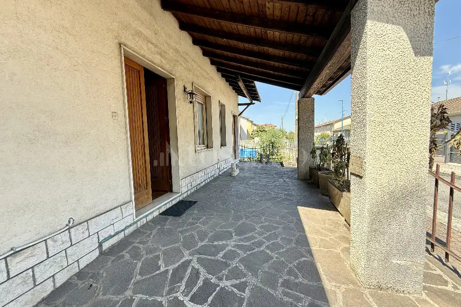 Casa Indipendente in vendita di 130 mq a €240.000 (rif. 36/2025)