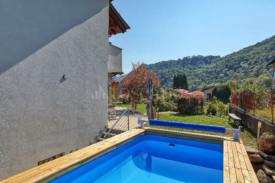 Villa in vendita di 275 mq a €820.000 (rif. 48/2026)