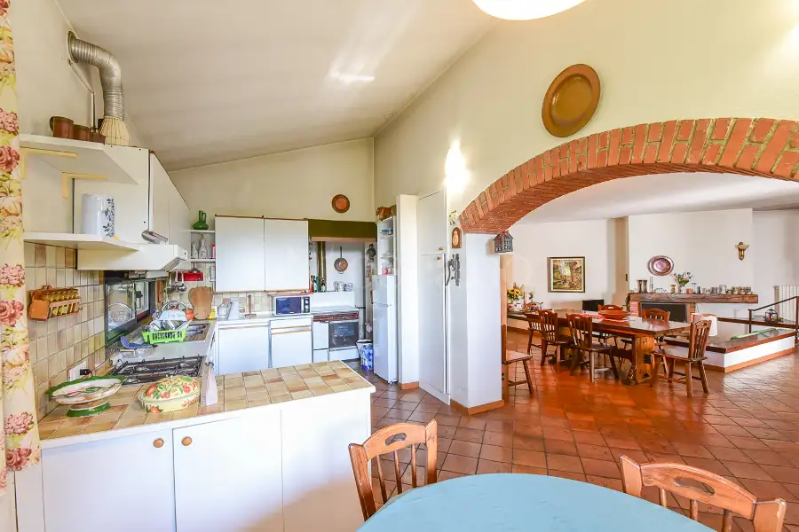Villa in vendita di 660 mq a €790.000 (rif. 26/2025)