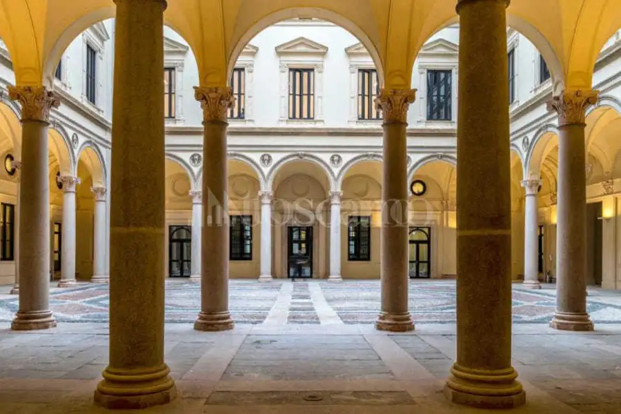 Attività Commerciale in vendita di 152 mq a €680,000 (rif. TS0057VE)