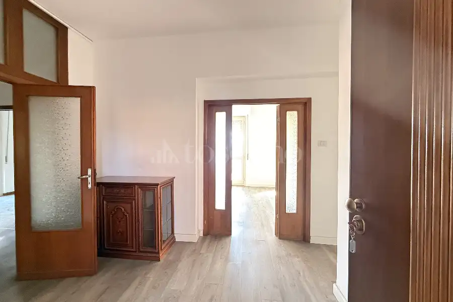 Casa in affitto di 143 mq a €1.300 (rif. 10/2026)