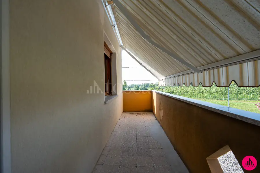 Casa Indipendente in vendita di 254 mq a €250.000 (rif. 150/2026)