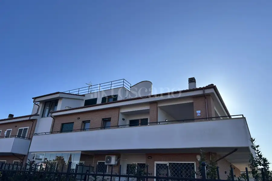Attico in vendita di 110 mq a €515.000 (rif. 12/2026)