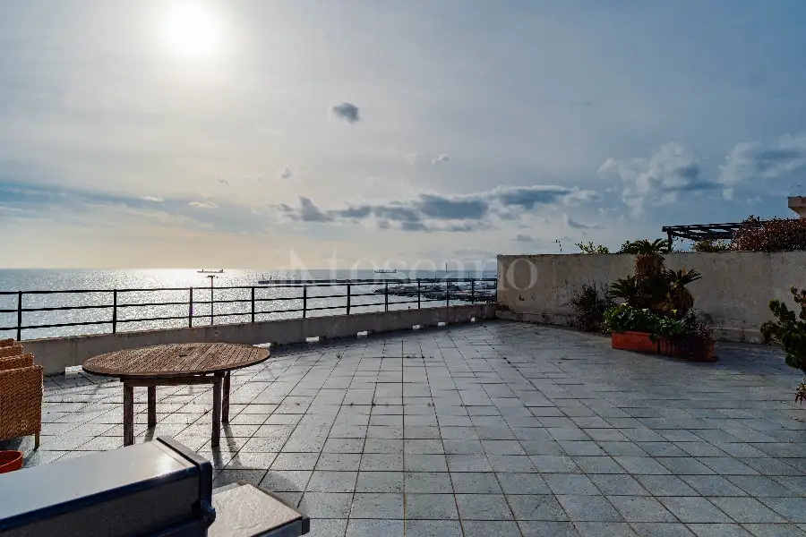 Attico in vendita di 440 mq a €1.650.000 (rif. 17/2026)