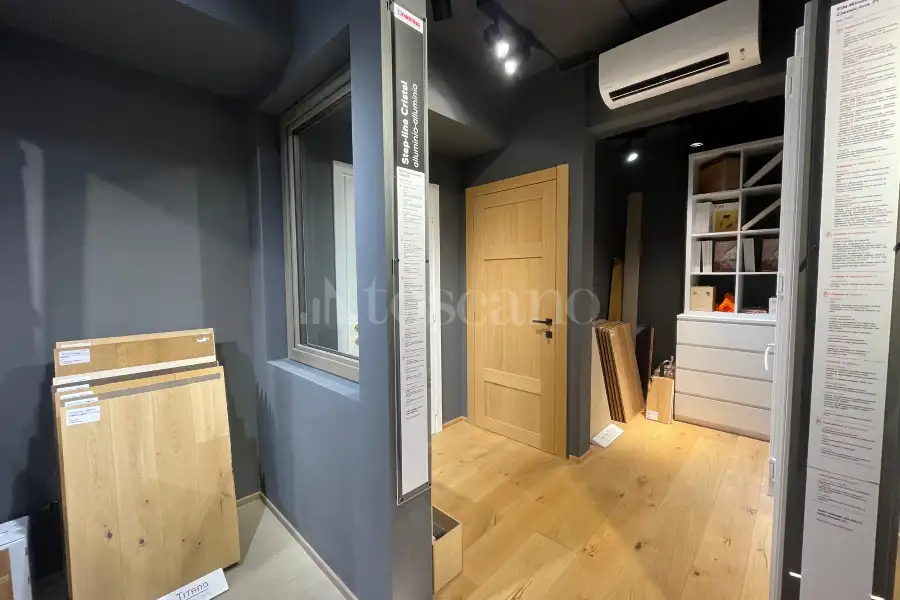 Negozio in vendita di 97 mq a €350.000 (rif. 2/2026)