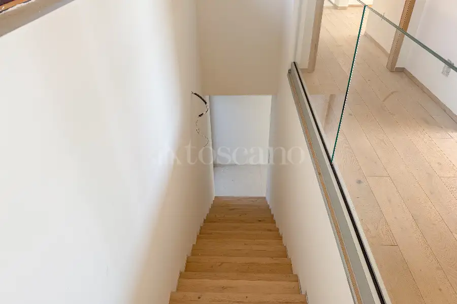 Villa in vendita di 292 mq a €1.590.000 (rif. 12/2025)