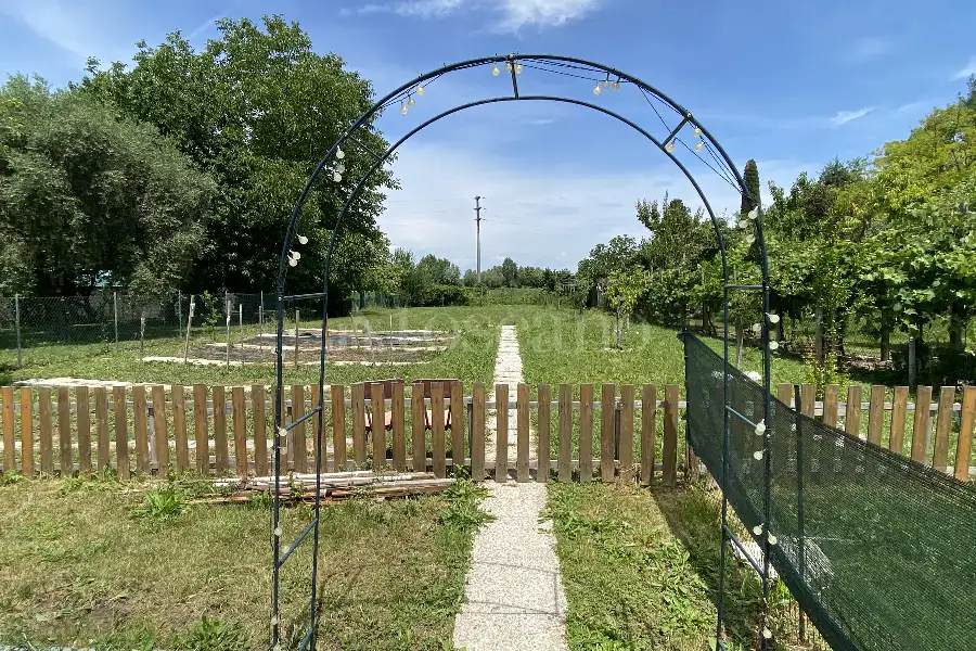 Casa Indipendente in vendita di 232 mq a €255.000 (rif. 17/2026)