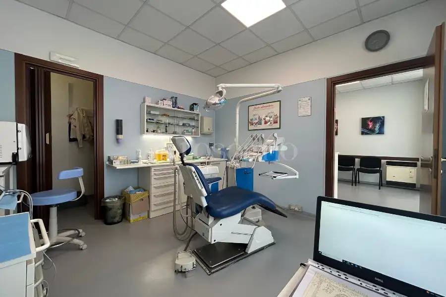 Negozio in vendita di 57 mq a €79.000 (rif. 16/2026)