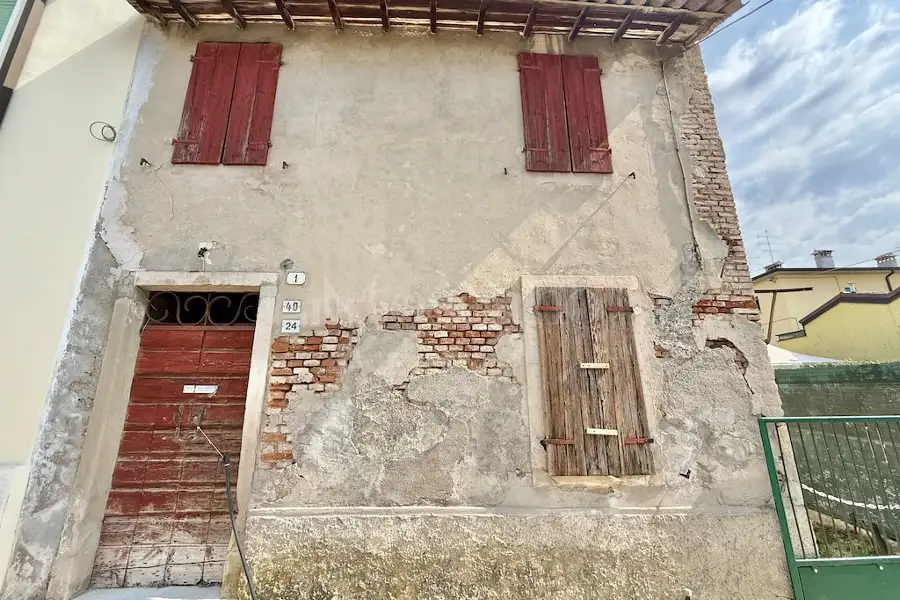 Casa in vendita di 90 mq a €250.000 (rif. 21/2026)