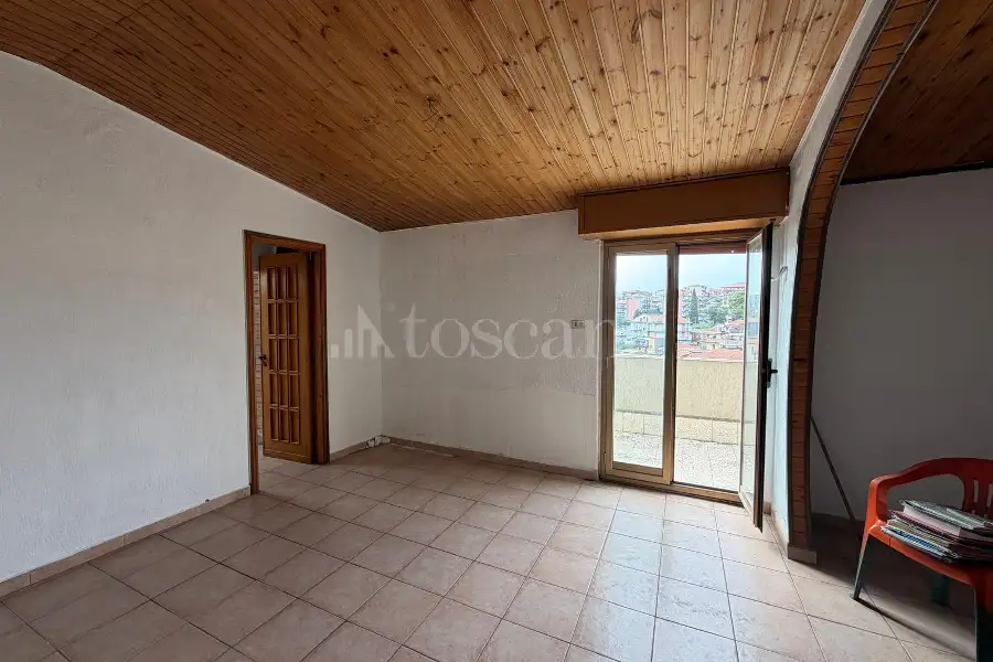 Attico in vendita di 167 mq a €189.000 (rif. 121/2026)