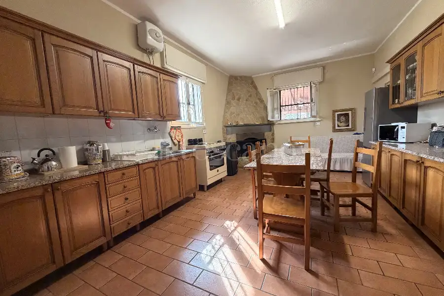 Villa in vendita di 300 mq a €319.000 (rif. 53/2026)