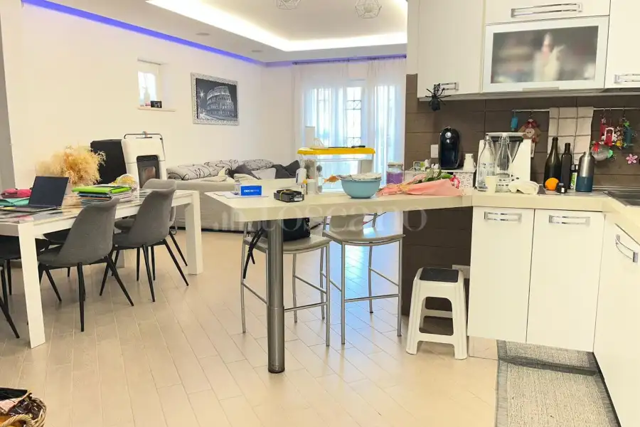 Villa Bifamiliare in vendita di 145 mq a €399.000 (rif. 5/2026)