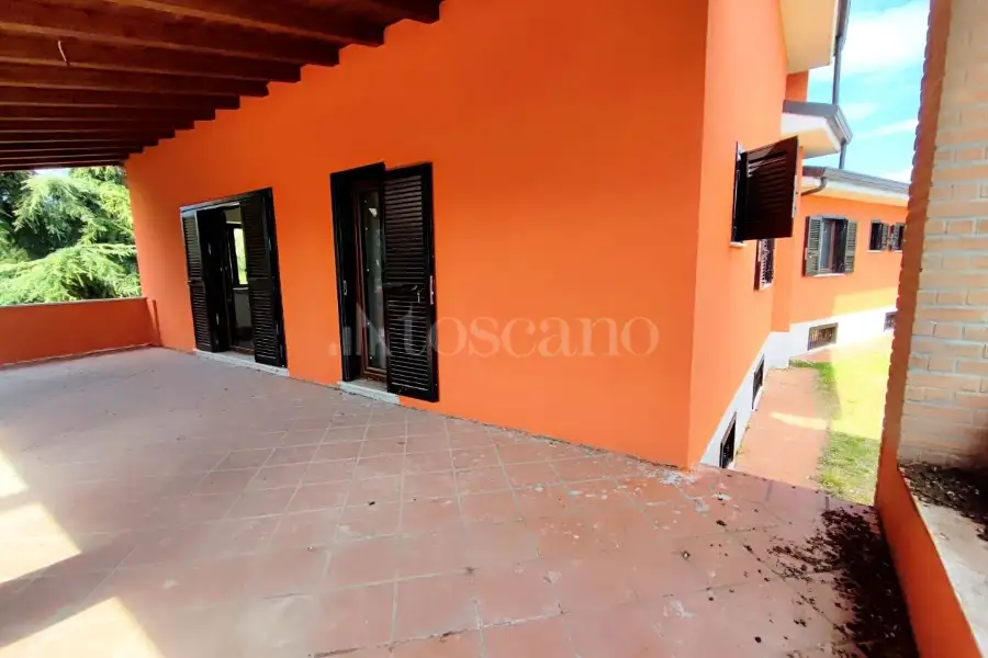 Villa in vendita di 250 mq a €240.000 (rif. 18/2026)