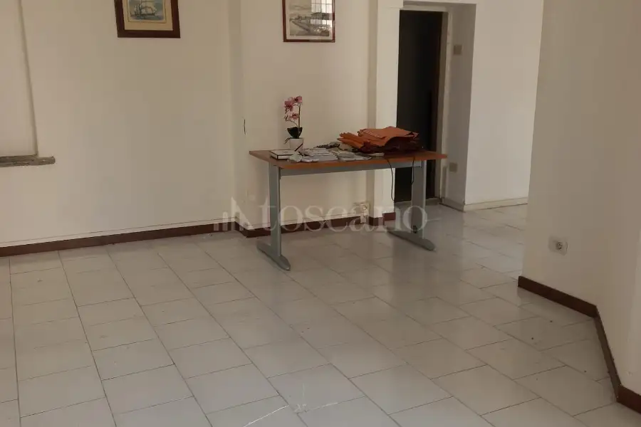 Negozio in vendita di 60 mq a €49.000 (rif. 91/2026)